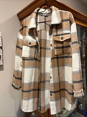 Plaid Shacket Jacket in Tan and Cream